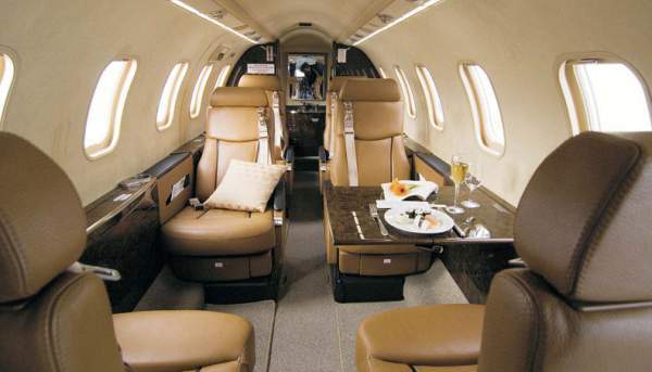 interior-learjet-40.jpg