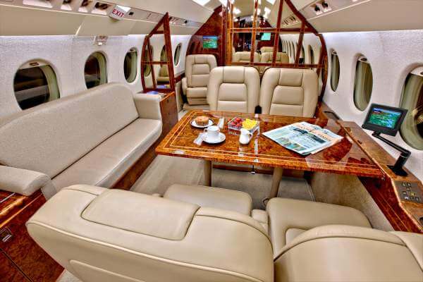 falcon-900lx-cabin.jpg