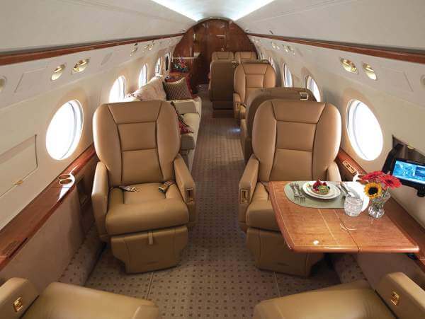 gulfstream-g4-int.jpg