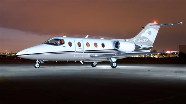 hawker_400xp_exterior.jpg